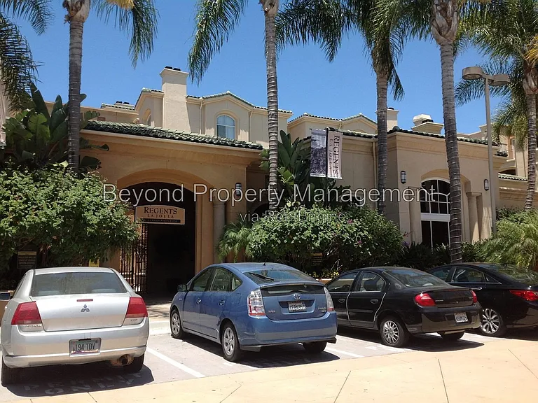 9263 Regents Rd #B209 — Photo 18