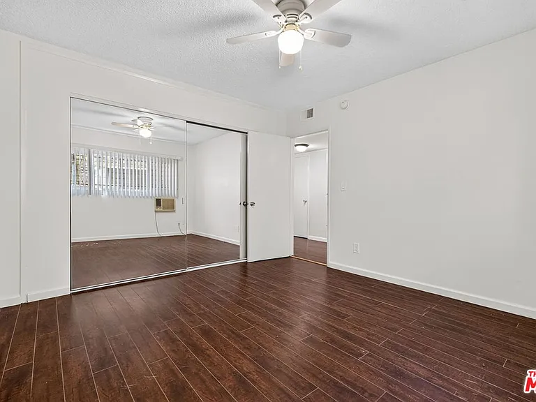 15540 Moorpark St #7 — Photo 9