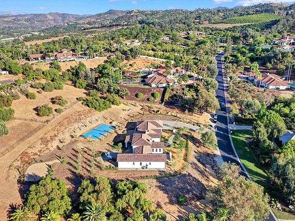 2nd image of 5808 Lake Vista Dr