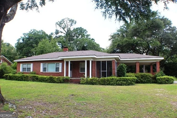 3 bed, 2.0 bath, 1606 sqft, $1,800 — Photo 4