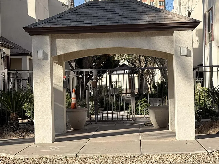 100 E Fillmore St #208 — Photo 20