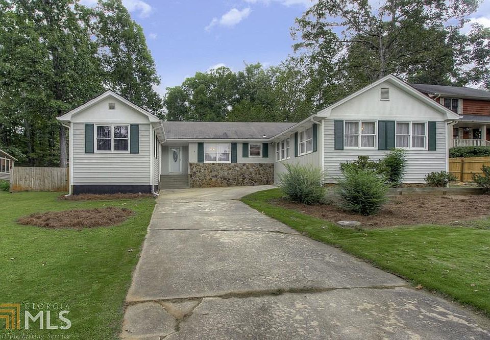 1st image of 610 Glenridge Ct SE