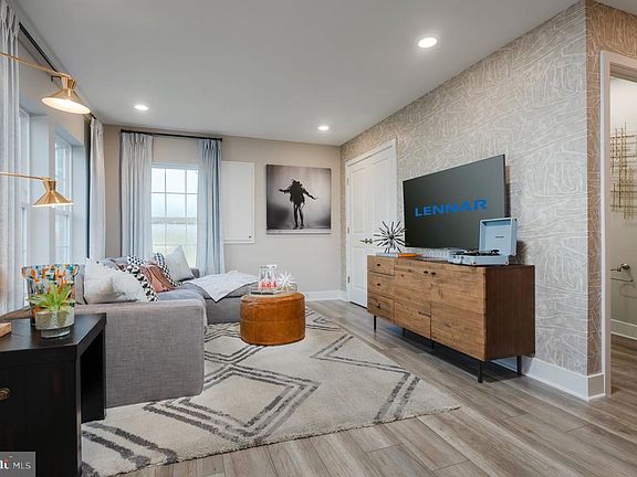 4th image of 2013 Patapsco Glen Rd