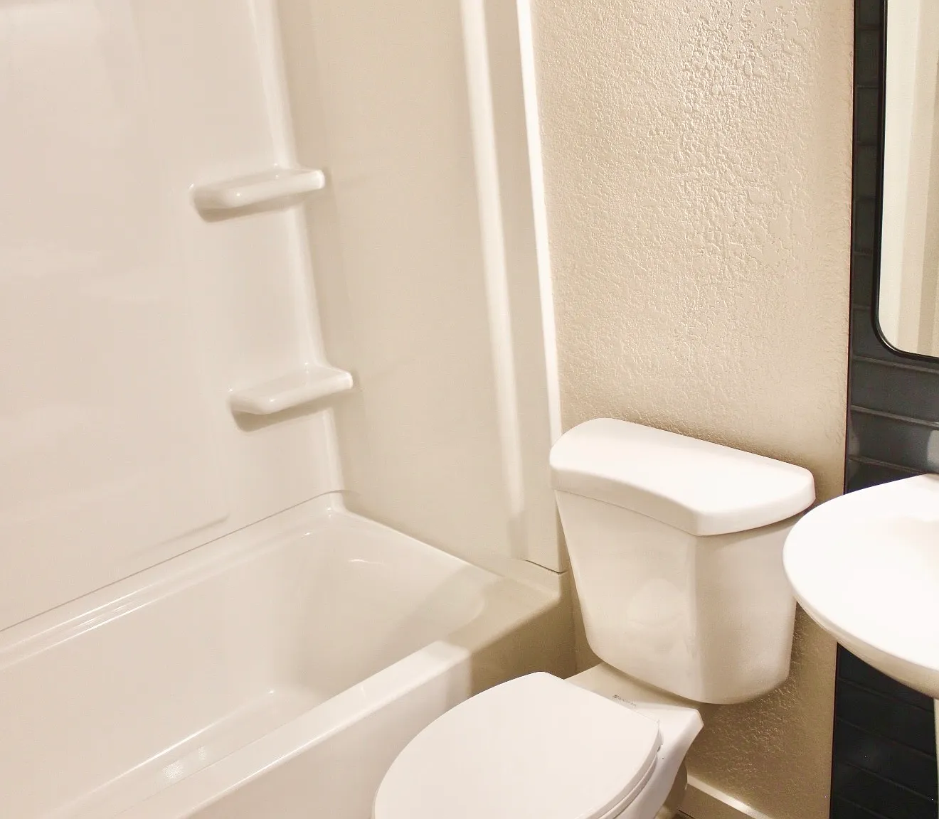 1 bed, $1,295 — Photo 4