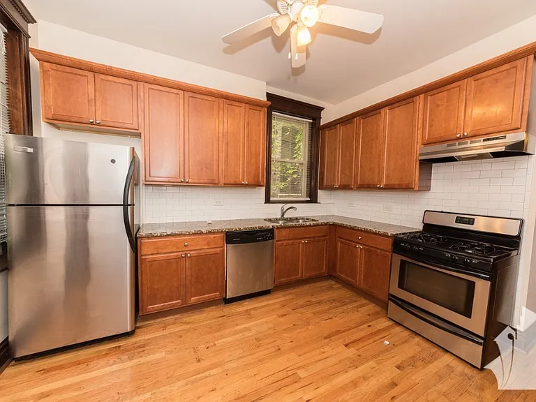 851 W Wellington Ave #3 — Photo 19