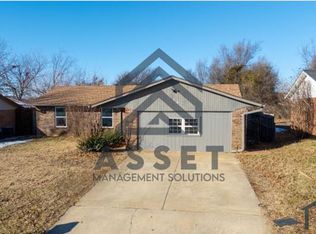 709 Briarwood Dr, Midwest City, OK 73130