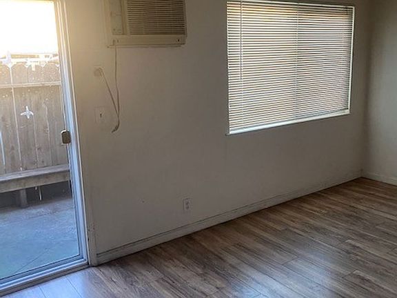 3rd image of 1641 Frisbie Ct APT 1