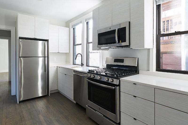 1st image of 3056 N Honore St #1A