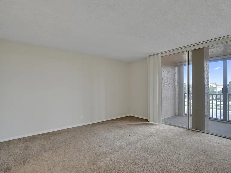 740 S Federal Hwy #312 — Photo 23