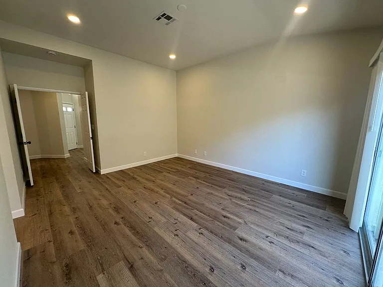 2536 Golden Sands Dr — Photo 17