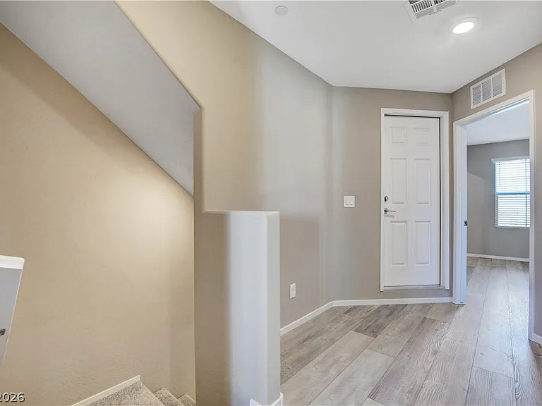 28 Lomita Heights Dr — Photo 18
