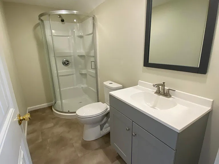 1574 Forrest Ave NE — Photo 10