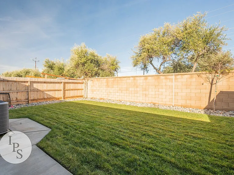 615 Wishon Ave W — Photo 29