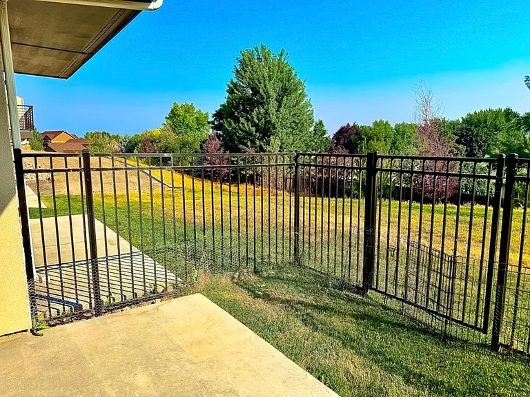 1274 E Echelon Ridge Ln — Photo 53