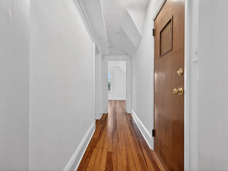 42 Duer Pl #3 — Photo 7
