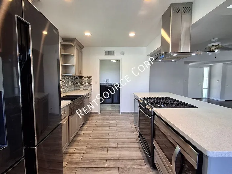 10059 McLennan Ave — Photo 7