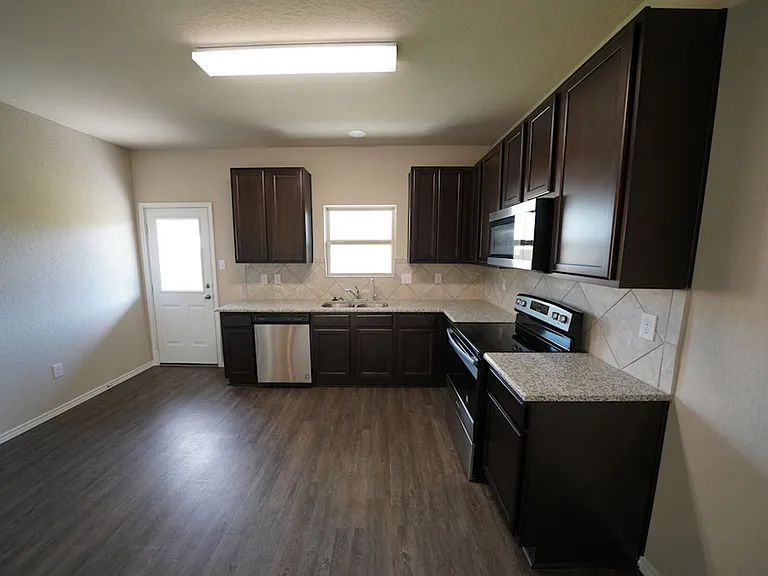 745 Tupelo Tank Dr — Photo 14