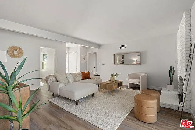 10601 Foothill Blvd #A — Photo 3