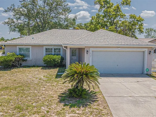 10101 Landmark Dr, Hudson, FL 34667