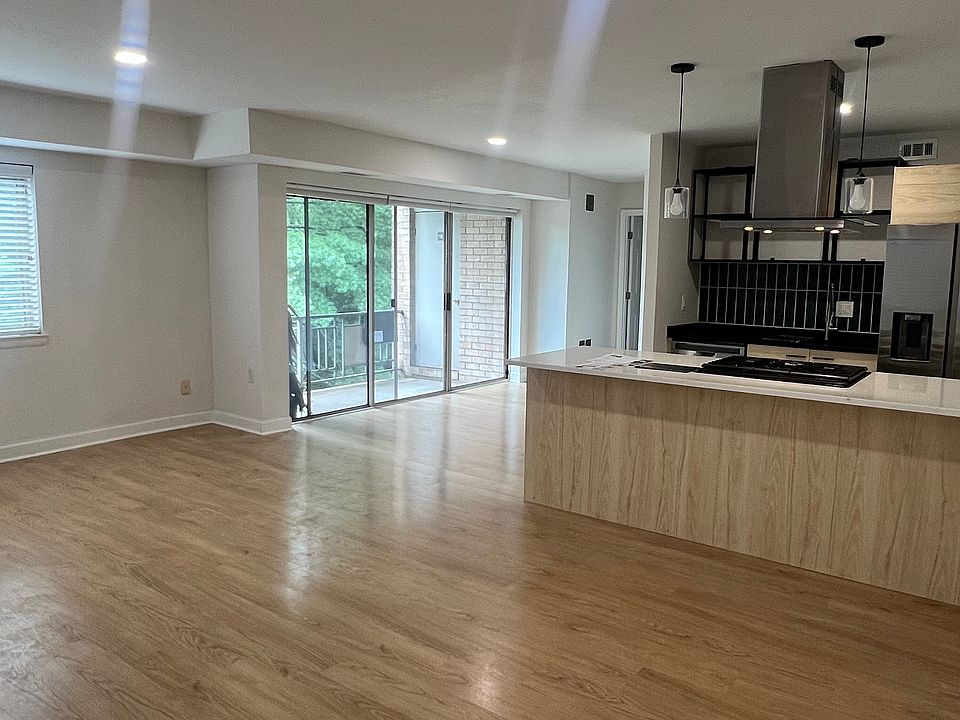 1st image of 12204 Braxfield Ct APT 16