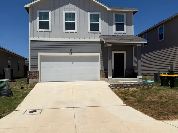 13515 Summer Light St, Saint Hedwig, TX 78152