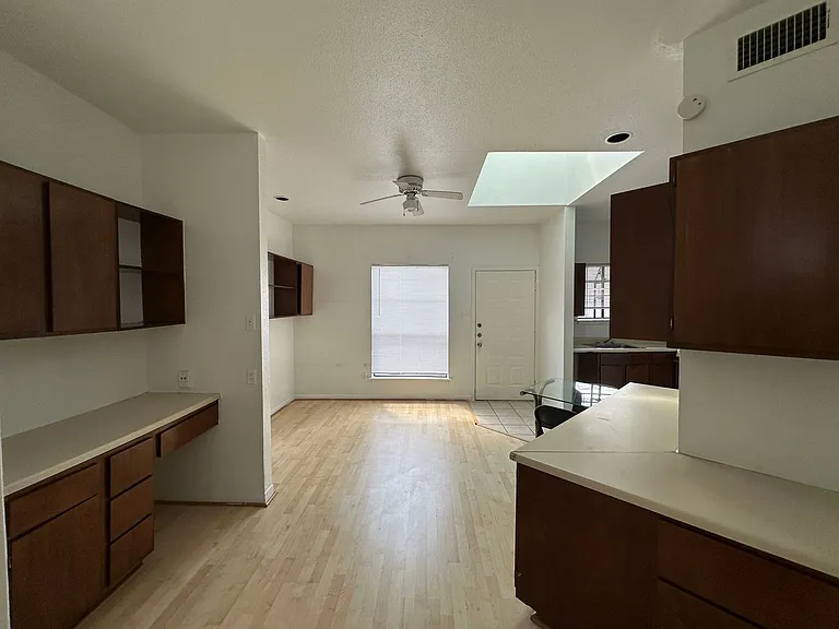 7901 Cambridge St — Photo 18