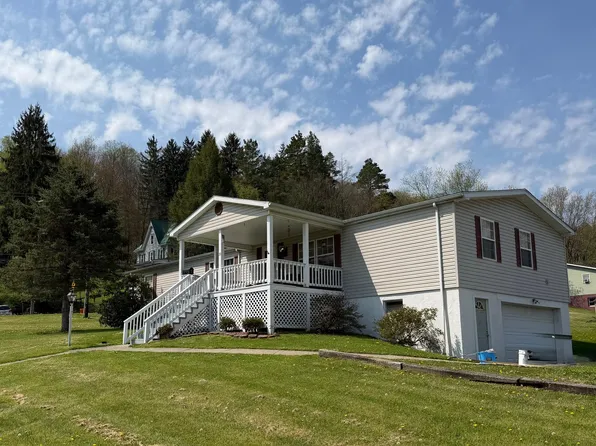 10 Erie St, Reynoldsville, PA 15851