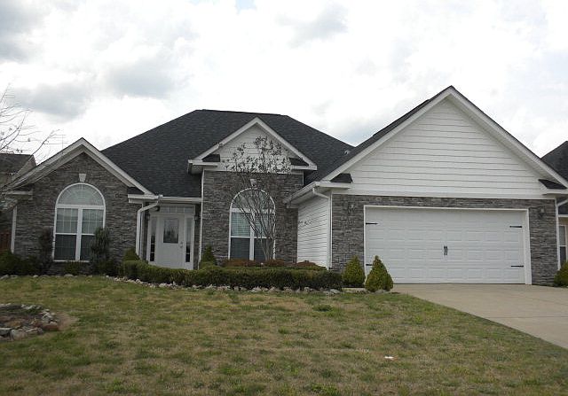 1st image of 725 Gallaway Ln