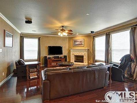 5th image of 6338 Diego Ln