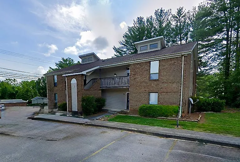 Hearthwood Apartments — Photo 3