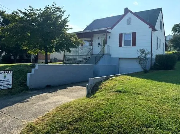 1428 S Howard Ave, Covington, VA 24426