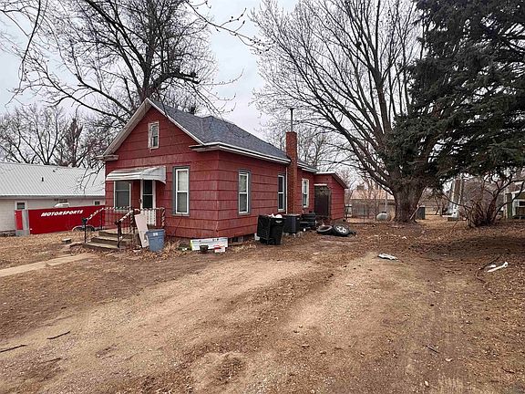 2nd image of 317 Main St