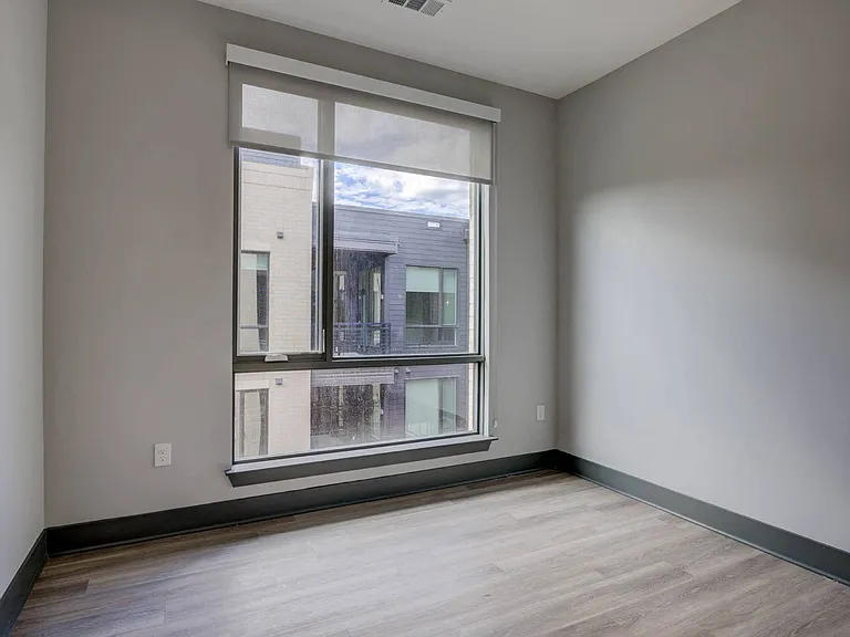 Floor to Ceiling Windows