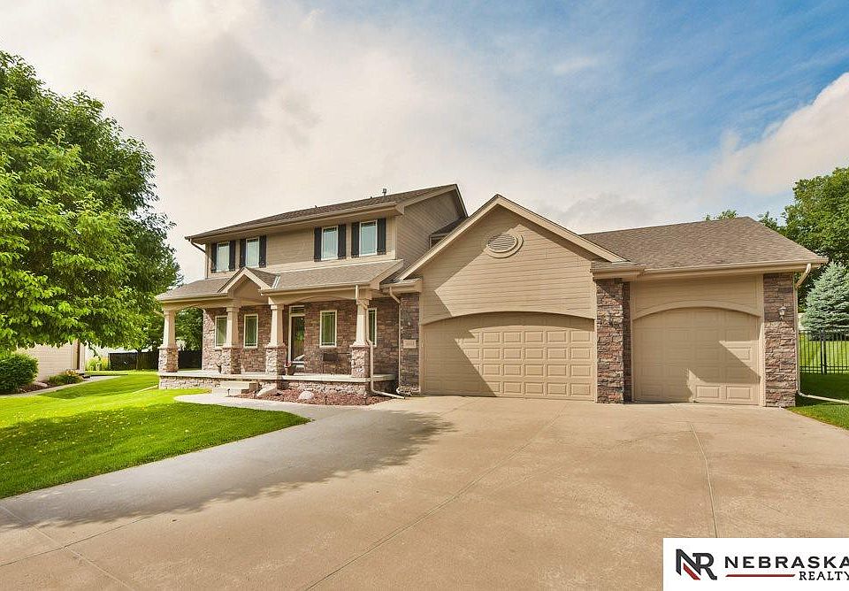 1st image of 10313 Frederick Cir