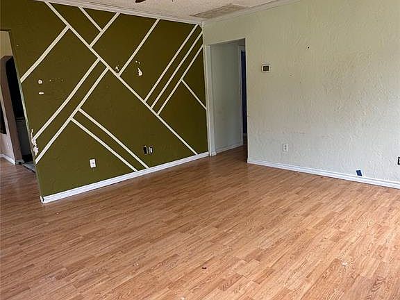3rd image of 10281 60th St