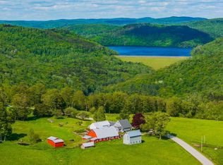 395 King Hill Road, Readsboro, VT 05350