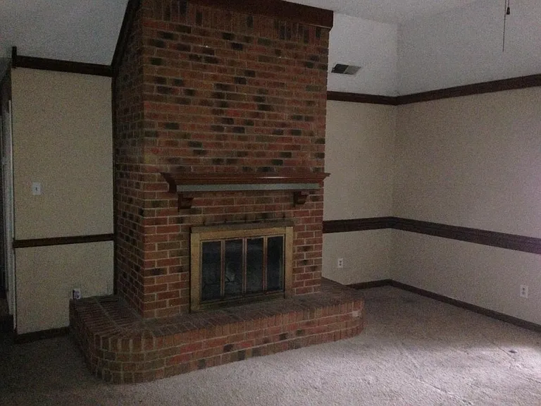 4600 Sandy Park Rd — Photo 2