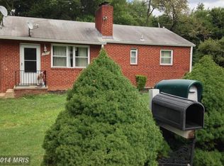 6056 Munson Hill Rd, Falls Church, VA 22044