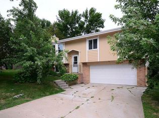 302 Laredo Rd, Papillion, NE 68046