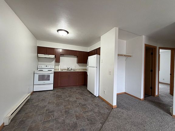 5th image of 719 Kellogg Ave #7