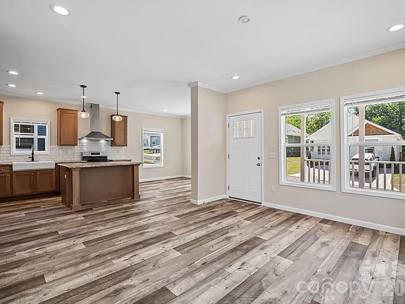 4th image of 121 Bellamy Rd