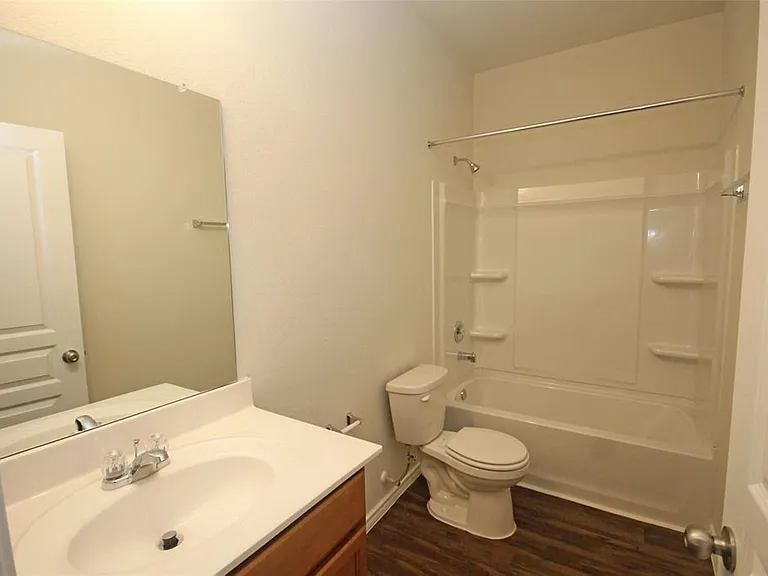 14635 Myrtle Point Dr — Photo 13