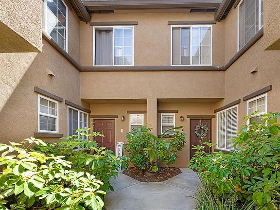 4th image of 6233 Avenida De Las Vistas Unit 4