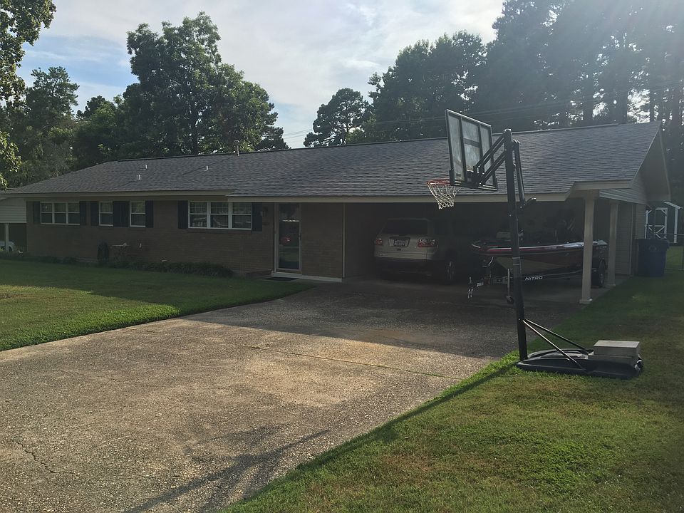 2nd image of 907 Cline St