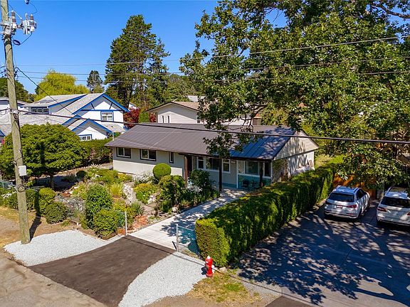 3rd image of 862 Canterbury Rd