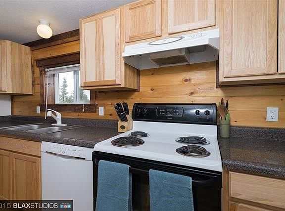 3rd image of 1360 Tatica Ct