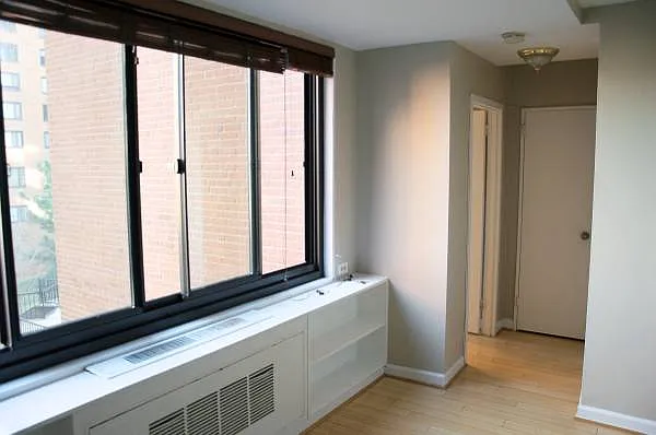 Hallway to bathroom and Bedroom
