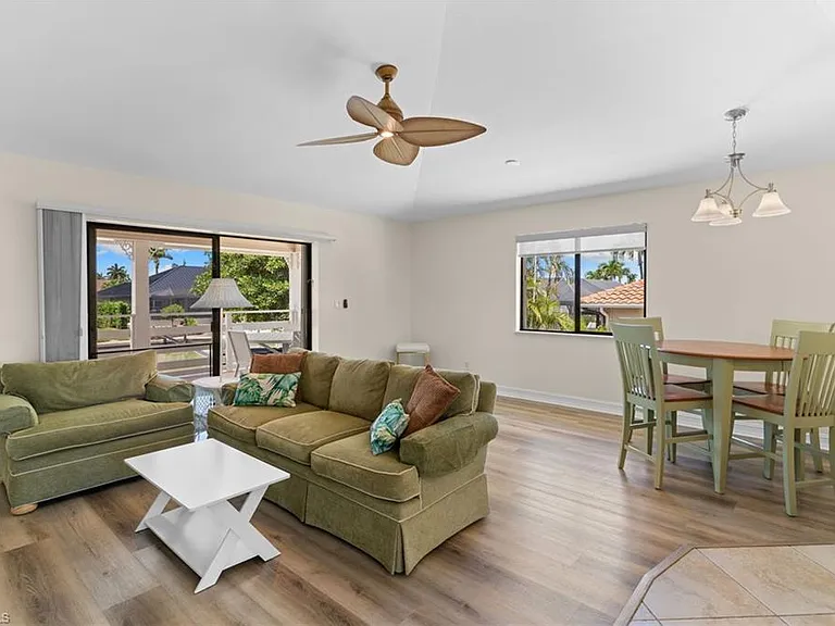 324 Waterleaf Ct — Photo 14