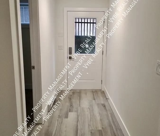 2248 Gladwin Rd #BASEMENT — Photo 8