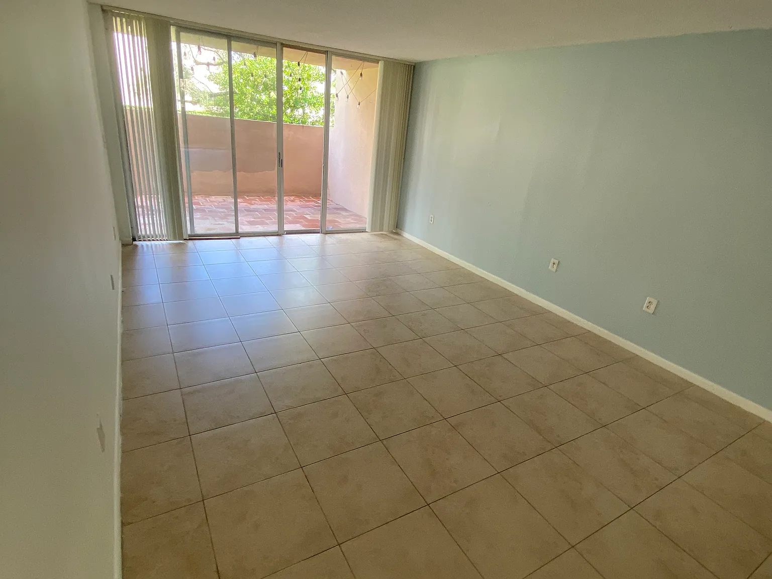 10425 SW 112th Ave — Photo 3